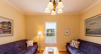 Bluesky Breeze Cottage