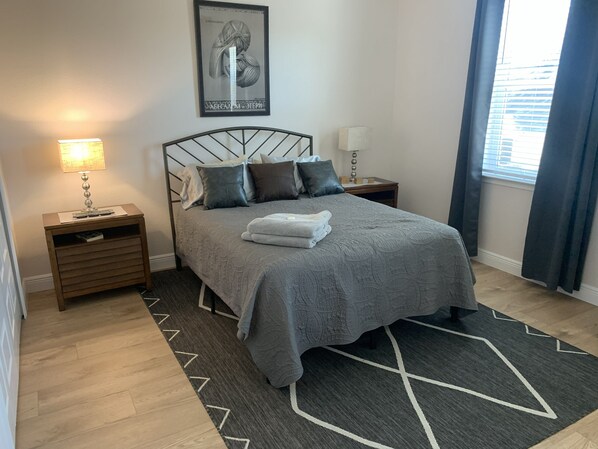 1 chambre, fer et planche à repasser, Wi-Fi, literie fournie