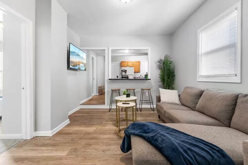Little Italy · Family Suite · 4 TVs · Bunk Beds