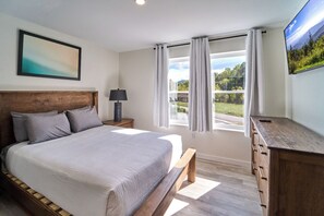 Escrivaninha, Wi-Fi de cortesia, roupa de cama