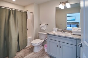Hårtørrer, håndklæder
