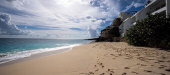 2BR PENTHOUSE in Cupecoy- Gorgeous Sunset Views!