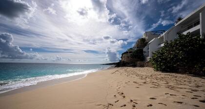 2BR PENTHOUSE in Cupecoy- Gorgeous Sunset Views!