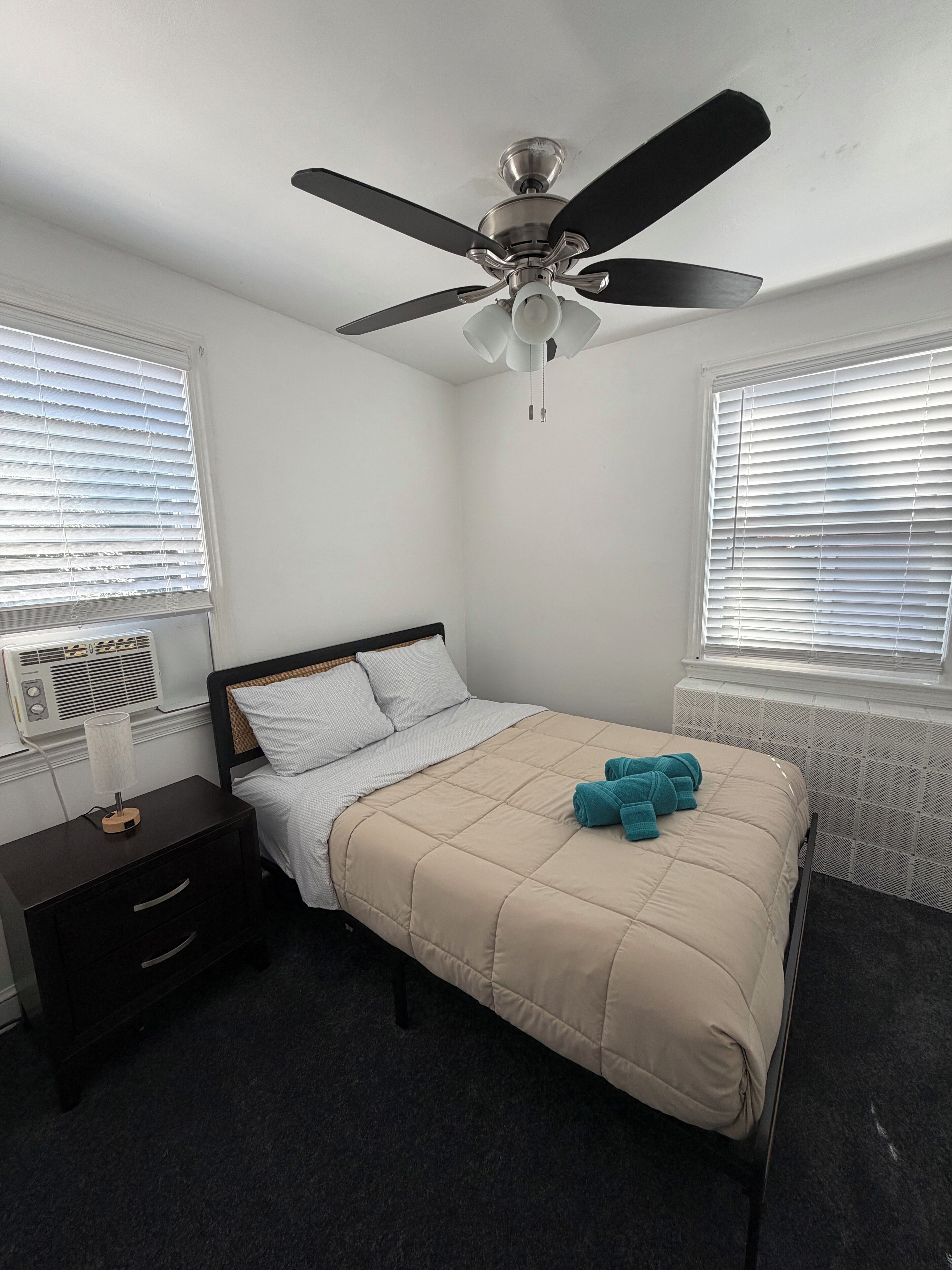 2 多间卧室、办公桌、熨斗/熨衣板、免费 WiFi