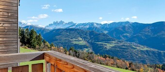 Studio Apartment 'Zolerhof Alpenrose' with Mountain View, Shared Terrace and Wi-Fi