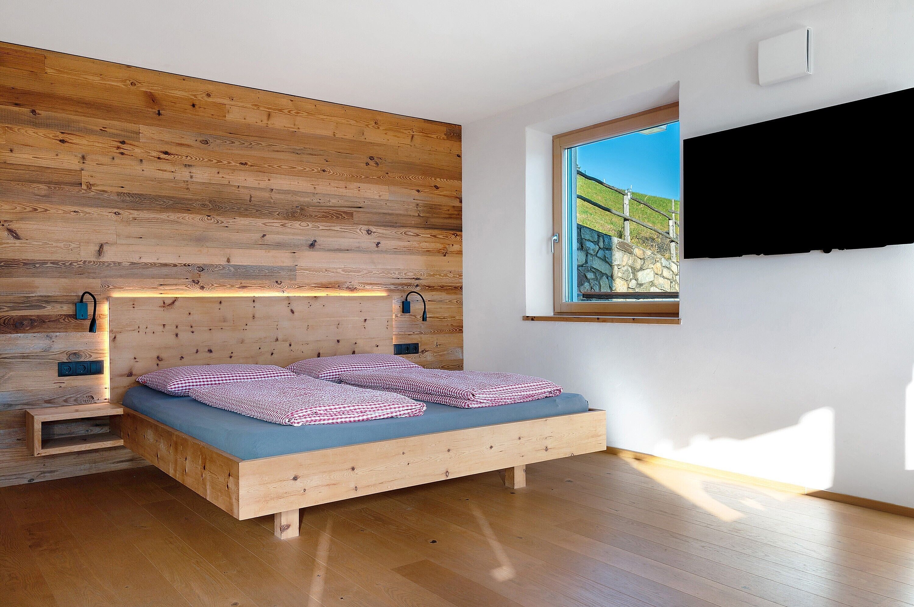 1 bedroom, WiFi, bed sheets, wheelchair access