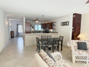 Smart TV - Marvelous 3-bedroom Apartment in Villa, Beautiful Pool, Steps from Surf & Ocean (Atlantic Shores)