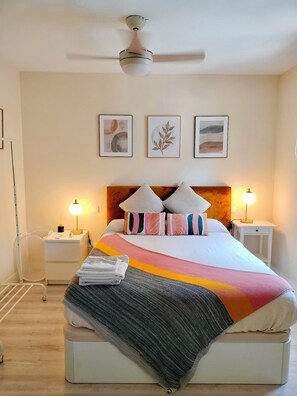 1 chambre, bureau, Wi-Fi gratuit, draps fournis