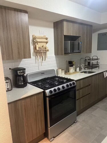 Comfortable & Newly furnished Apt.
