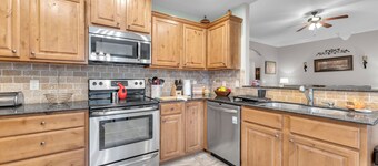 Cozy 3-bedroom home in the heart of Siloam Springs, AR