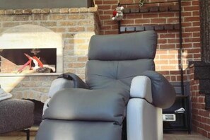 Fireplace - Vacation Home in Tubize (TUBIZE)