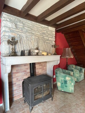 Interior - Holiday Home 'Chez Pauline' with Private Garden (Massangis)