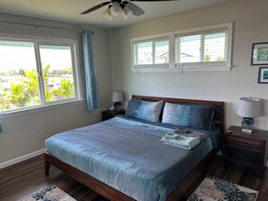 4 bedrooms, desk, iron/ironing board, travel cot