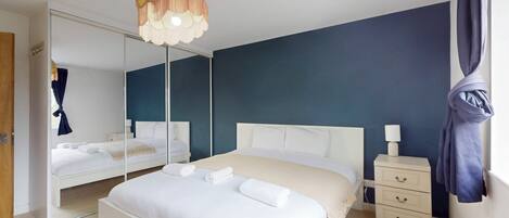 2 Schlafzimmer, Bügeleisen/Bügelbrett, kostenloses WLAN, Bettwäsche