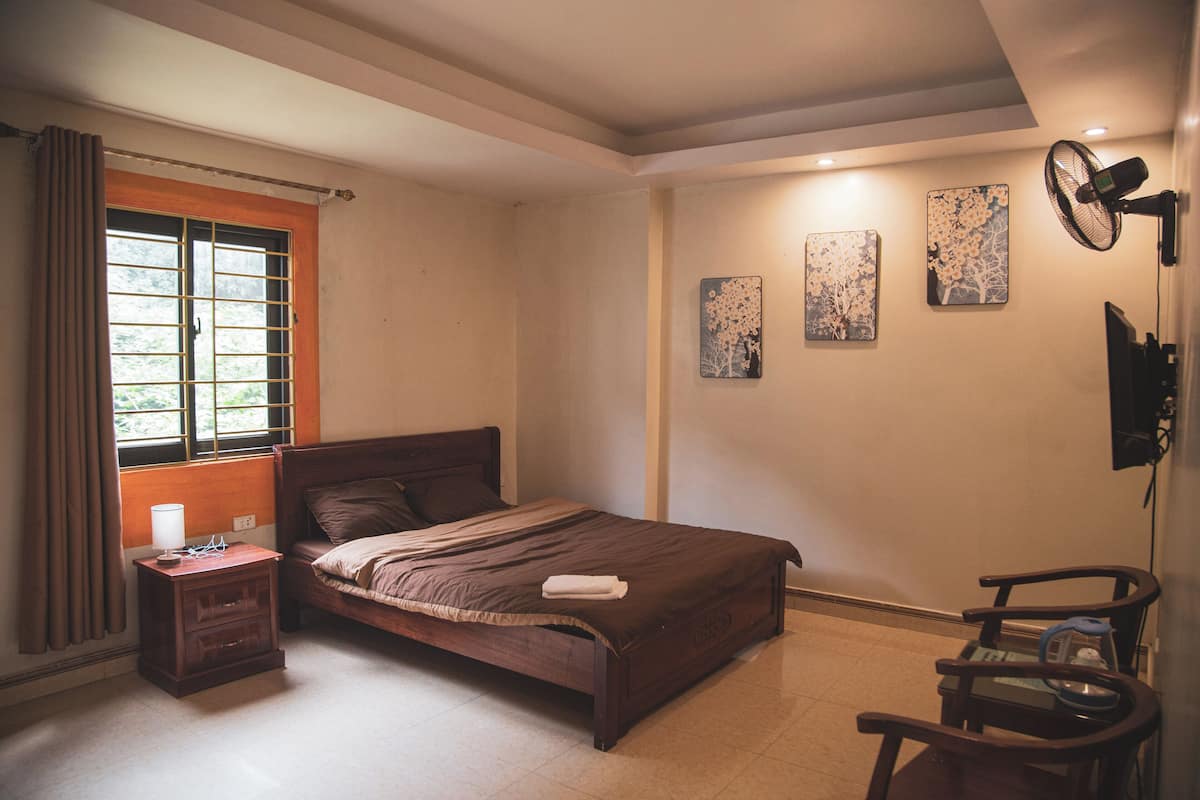 Classic Double Room, City View | Desk, laptop workspace, free WiFi