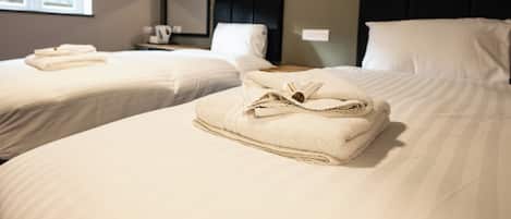 Chambre Supérieure avec lits jumeaux