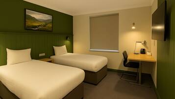 Standard Twin Room | Free WiFi