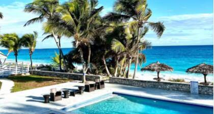Single Queen Suite at Exuma Palms Resort - Shipwreck