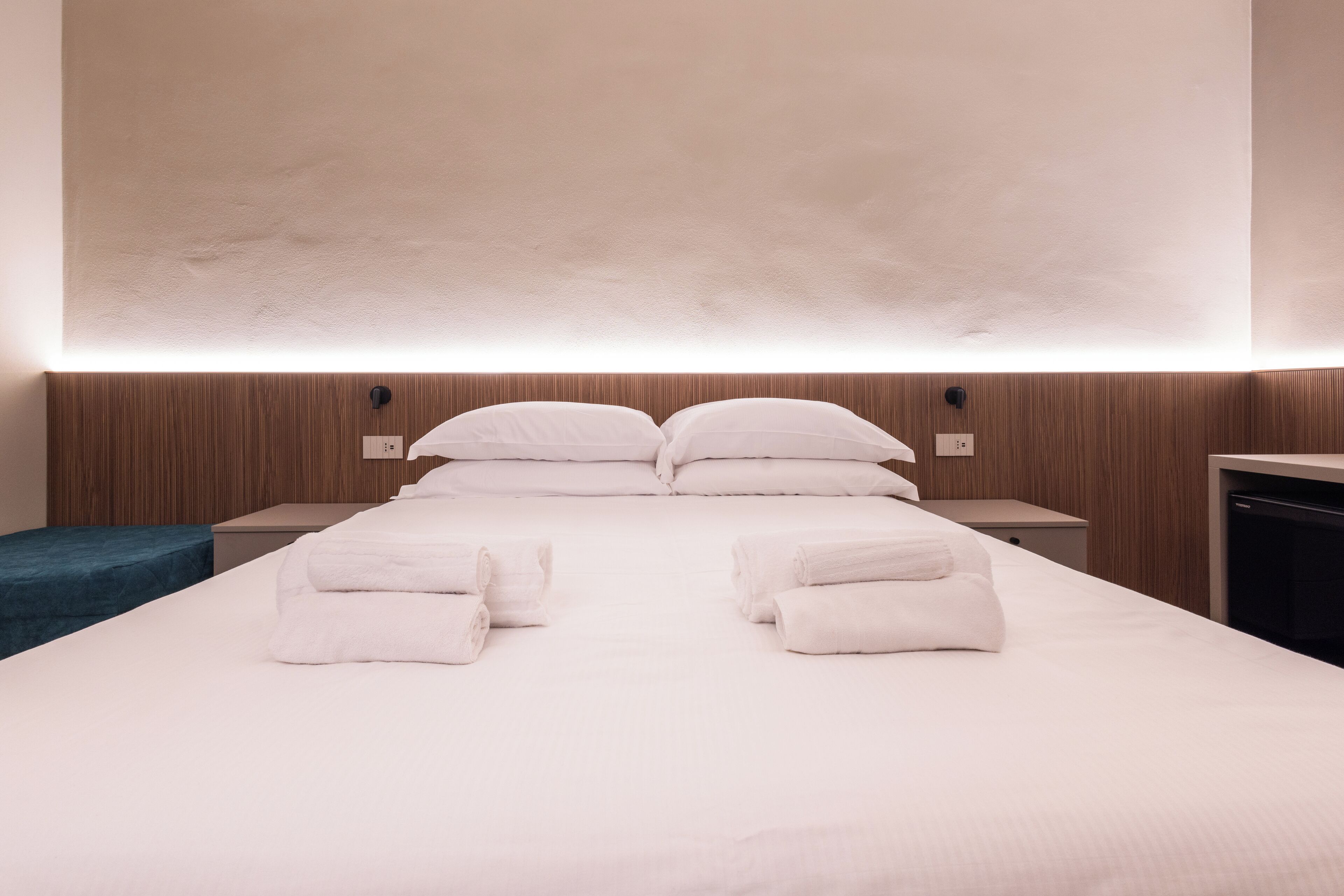 Quarto triplo clássico | Wi-Fi de cortesia, roupa de cama