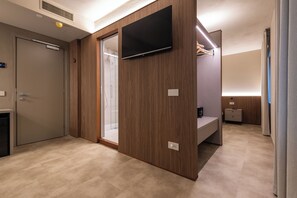 Quarto quádruplo superior | Wi-Fi de cortesia, roupa de cama