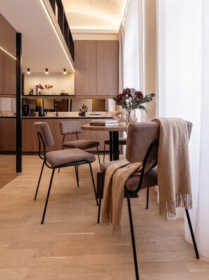 Dining - TurnKey | Wenceslas square Two Bedroom Loft Ap. (Praha 1)