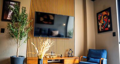 Cirene House Modern Apartment in Santa Ana.