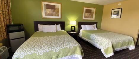 Single Room, 2 Queen Beds | Free WiFi