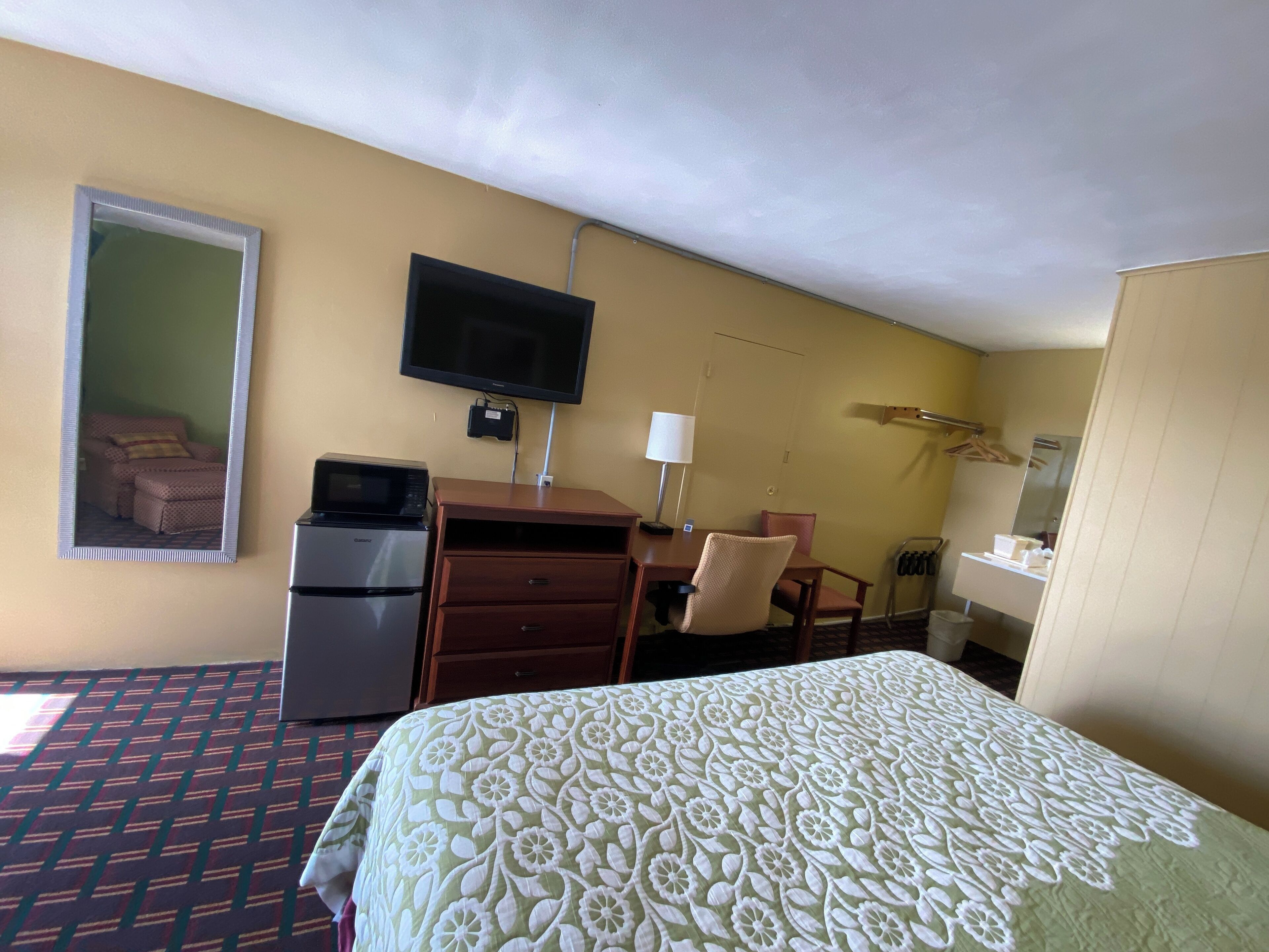 Single Room, 1 King Bed