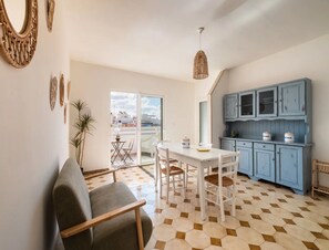 House, 3 Bedrooms, Smoking | Dining room - Casa Onda Blu Fronte Mare nel Cuore di Torre Lapillo (Porto Cesareo)