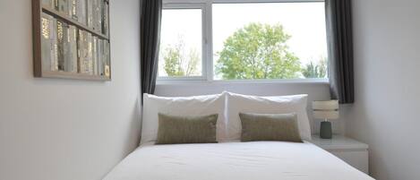 5 Schlafzimmer, Bügeleisen/Bügelbrett, kostenloses WLAN, Bettwäsche