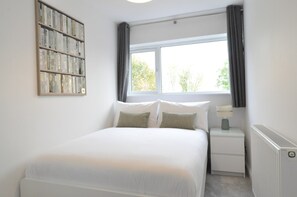 5 chambres, fer et planche à repasser, accès au Wi-Fi (inclus)