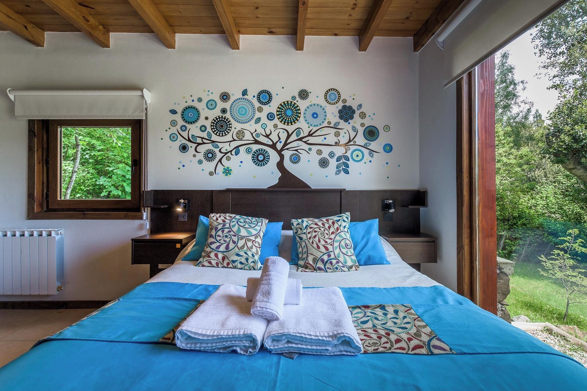 2 soverom, skrivebord, reiseseng for barn og wi-fi