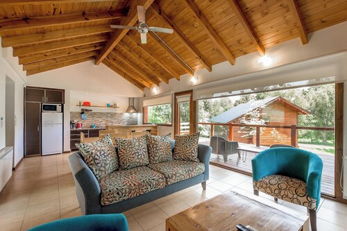 Cozy house for 6 people in a beautiful native Patagonian forest