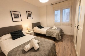 3 bedrooms, iron/ironing board, WiFi (free), bed sheets