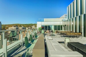 Outdoor dining - Montreal - Stanbrooke Galaxie - 1BR (1302) (Montreal)