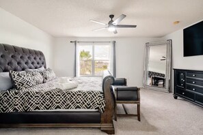 4 habitaciones, tabla de planchar con plancha, cuna de viaje y wifi 