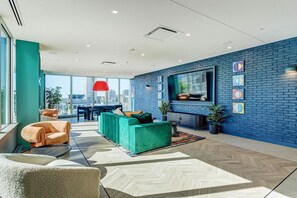 Living area - Montreal - Stanbrooke Terre II - 1BR (207) (Montreal)