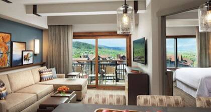 Luxury 3BR Lock-Off Villa Near Steamboat Mountain – Sleeps 10