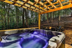 Unclassified image, 2 of 26, button