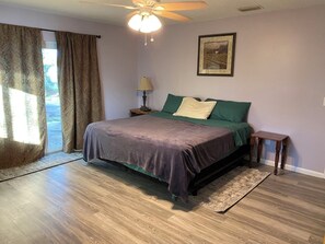 4 bedrooms, iron/ironing board, WiFi, bed sheets - My Happy Place: Spacious 4-bedroom house with AC in Loxahatchee Groves (Loxahatchee Groves)