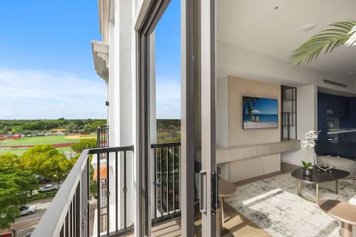 Luxury Apartment | Balcony
