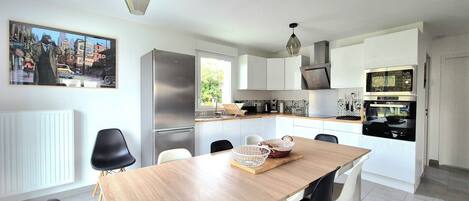 Frigorífic, microones, forn i rentaplats