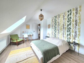 4 slaapkamers, een strijkplank/strijkijzer, wifi, beddengoed