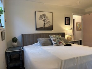 2 bedrooms, iron/ironing board, bed sheets