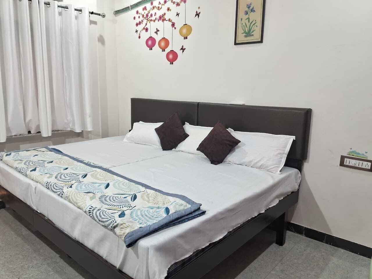 Kamar Double atau Twin Deluks, pemandangan kota | Meja kerja, kedap suara, dan Wi-Fi gratis