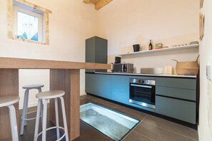 Appartamento, vista città | Wi-Fi gratuito, lenzuola