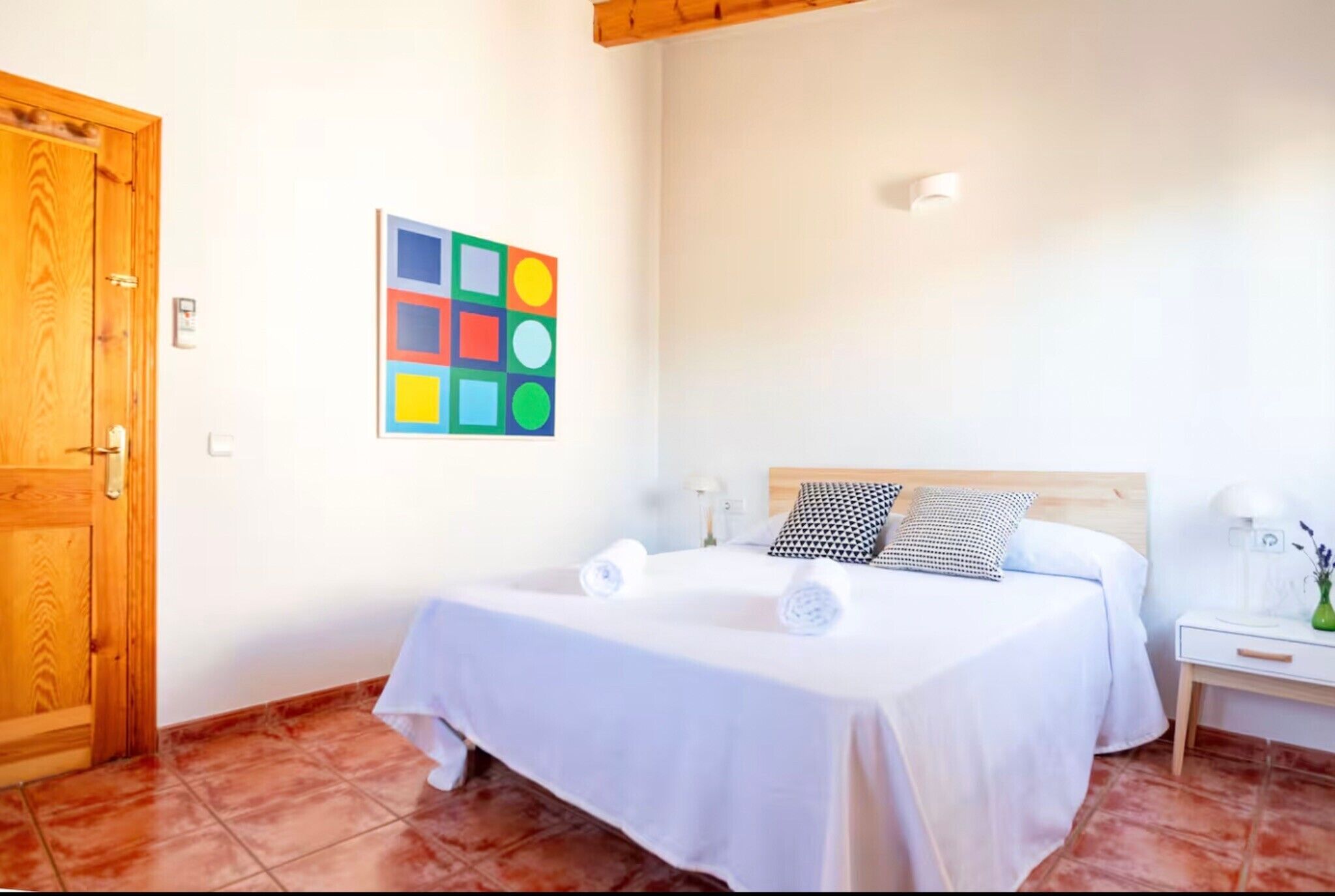 3 多间卧室、熨斗/熨衣板、WiFi、床单