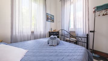 3 quartos, escrivaninha, ferros/tábuas de passar roupa, Wi-Fi