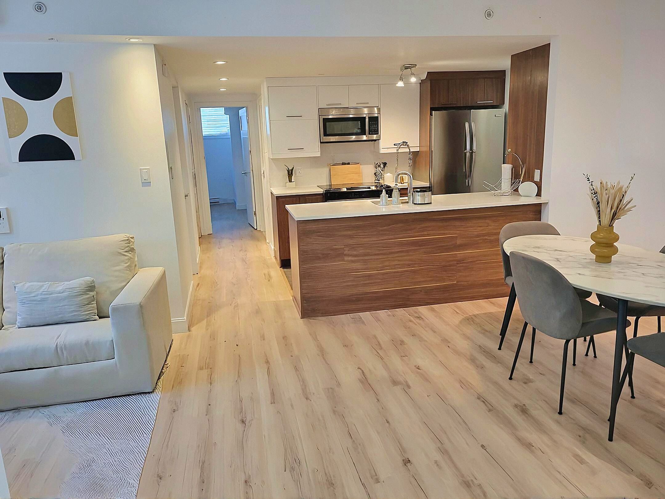 المنشأة من الداخل