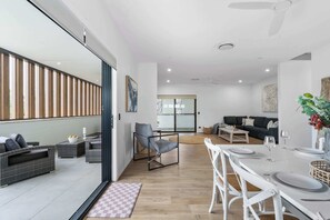 Interior - Jola Holiday House Su (Lake Conjola)